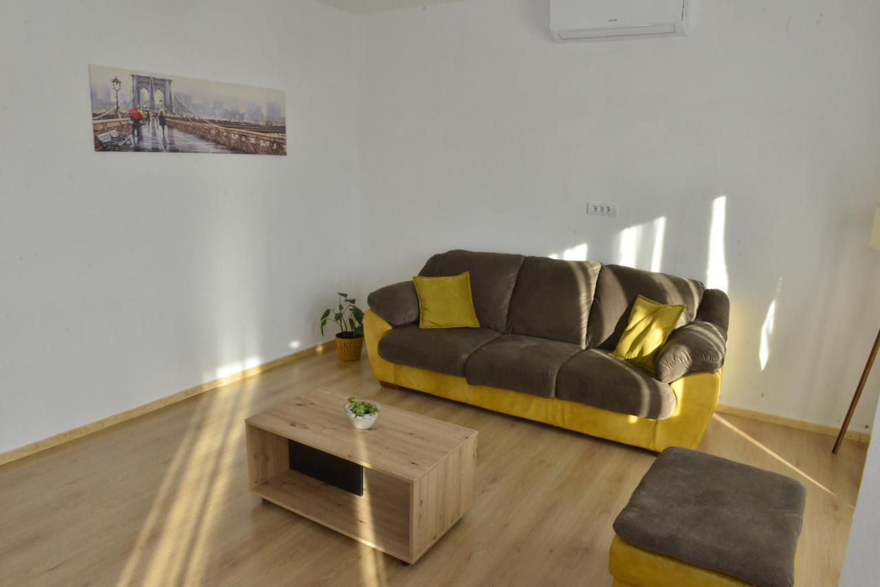Milosavljevic Apartments Tivat Exterior foto