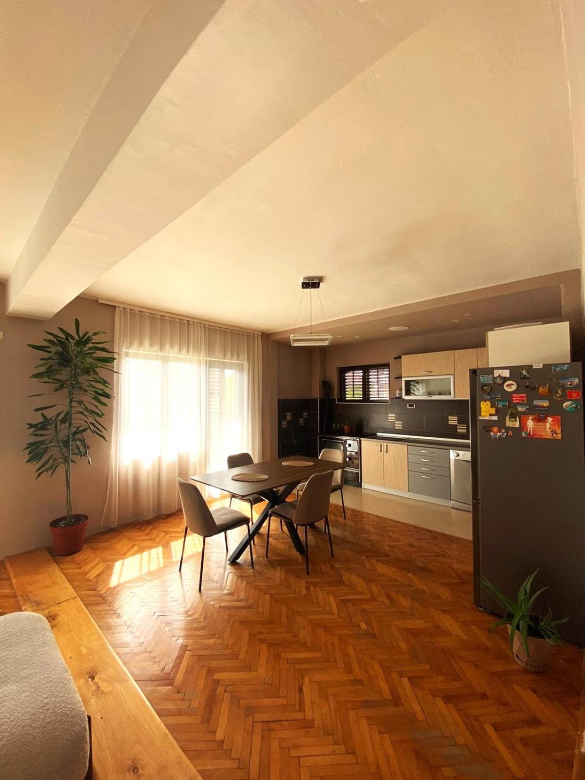 Milosavljevic Apartments Tivat Exterior foto