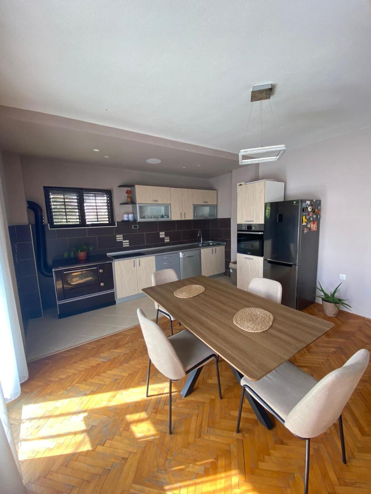 Milosavljevic Apartments Tivat Exterior foto
